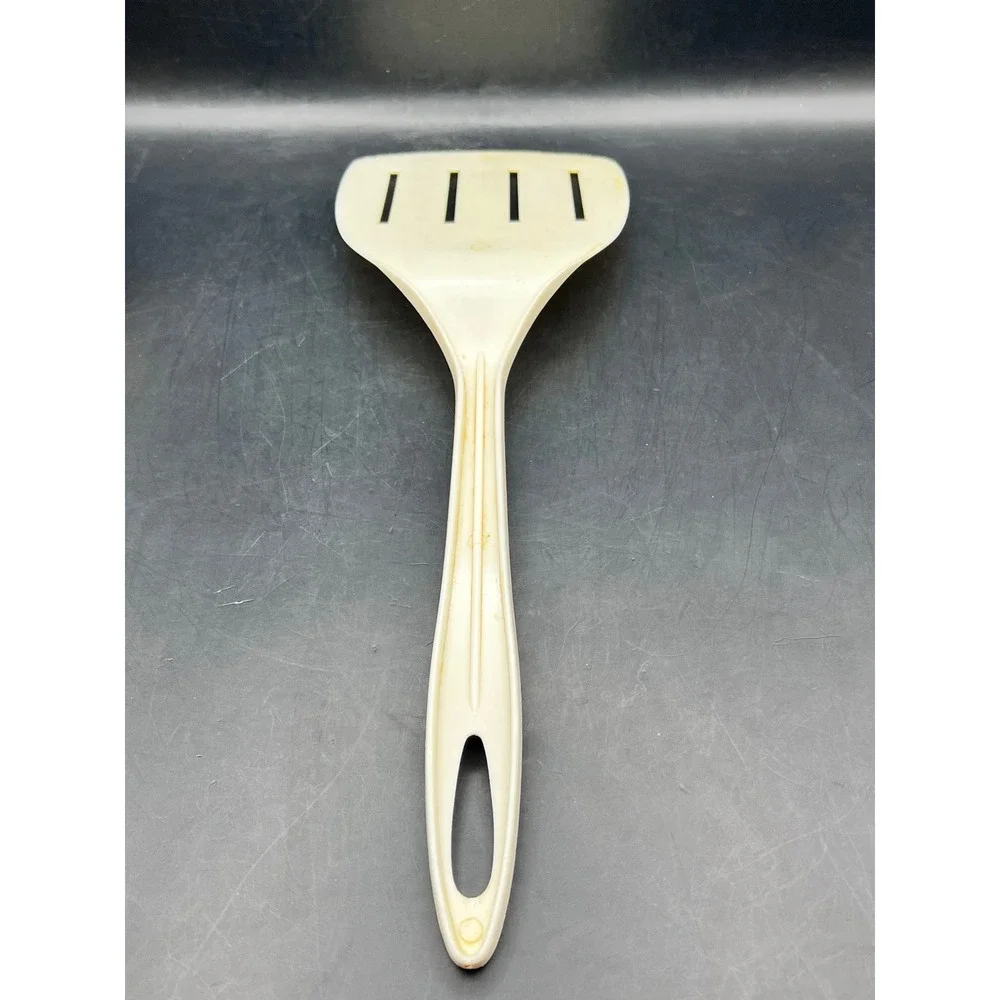 Unbranded vintage plastic